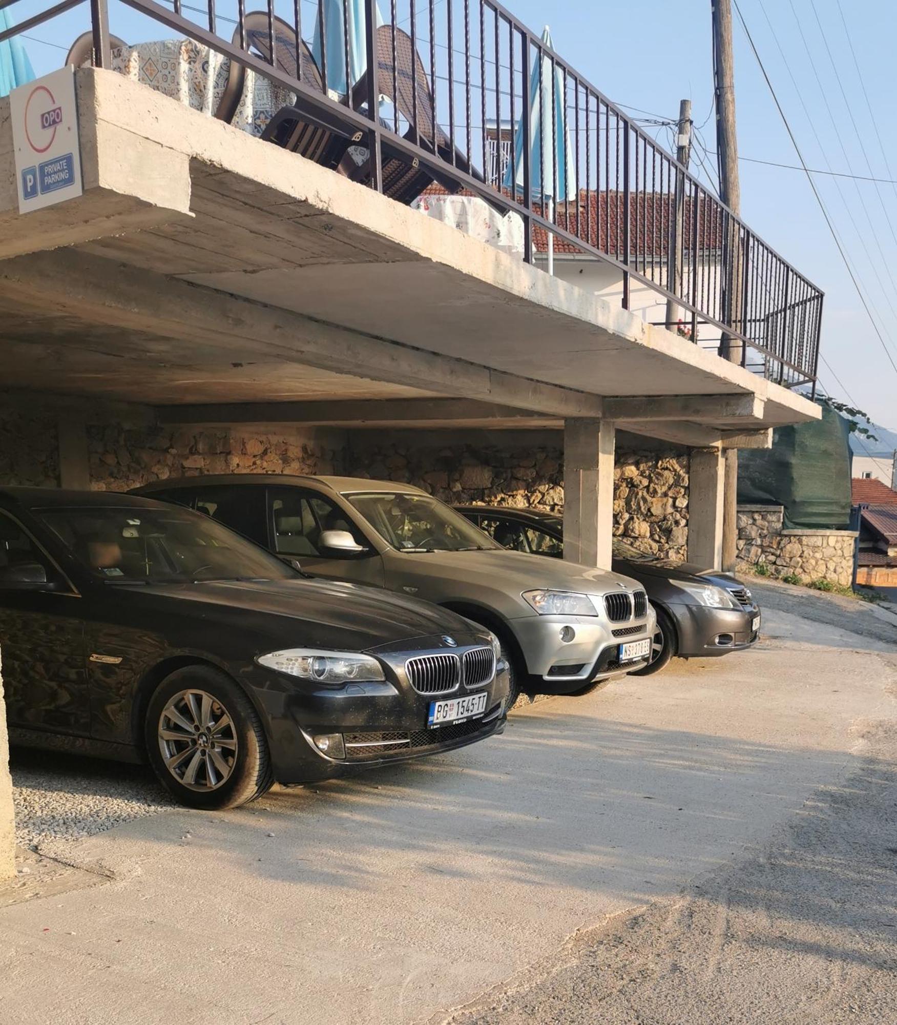 Gopo Guesthouse Elshani Exterior photo